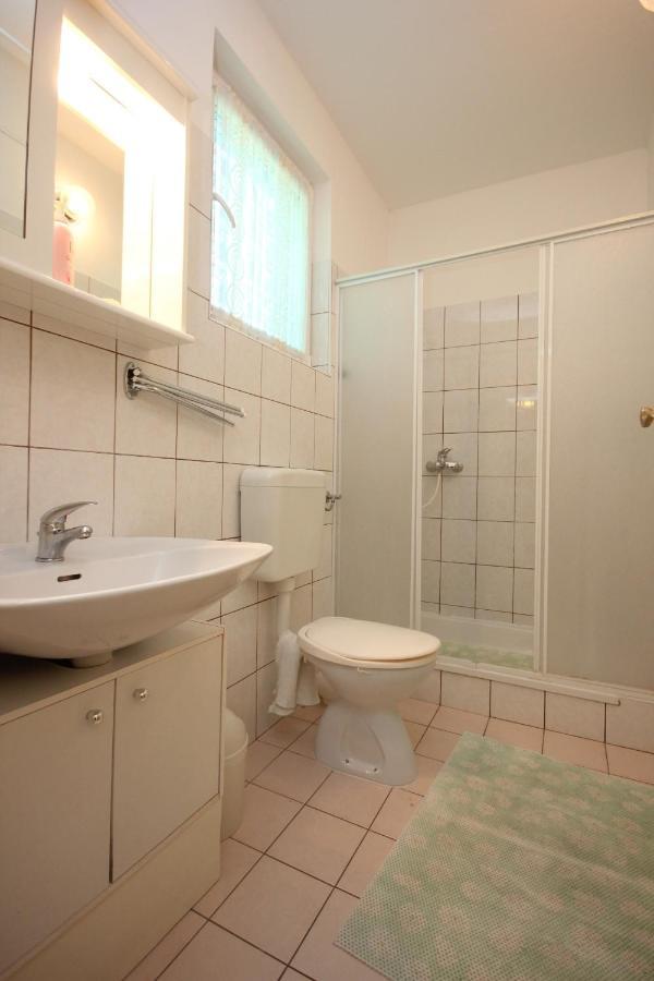 Apartments With A Parking Space Rabac, Labin - 7410 מראה חיצוני תמונה